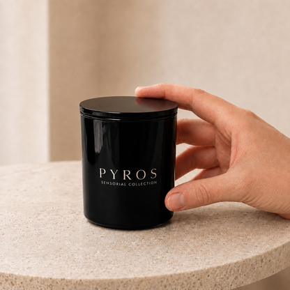 Flamma Hestia PYRÓS candle top view showing wax and vessel